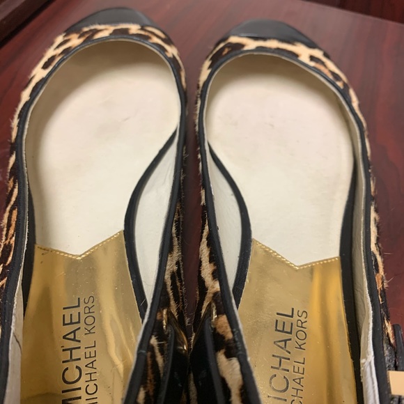 Micheal Kors ballet style shoes - Picture 4 of 6